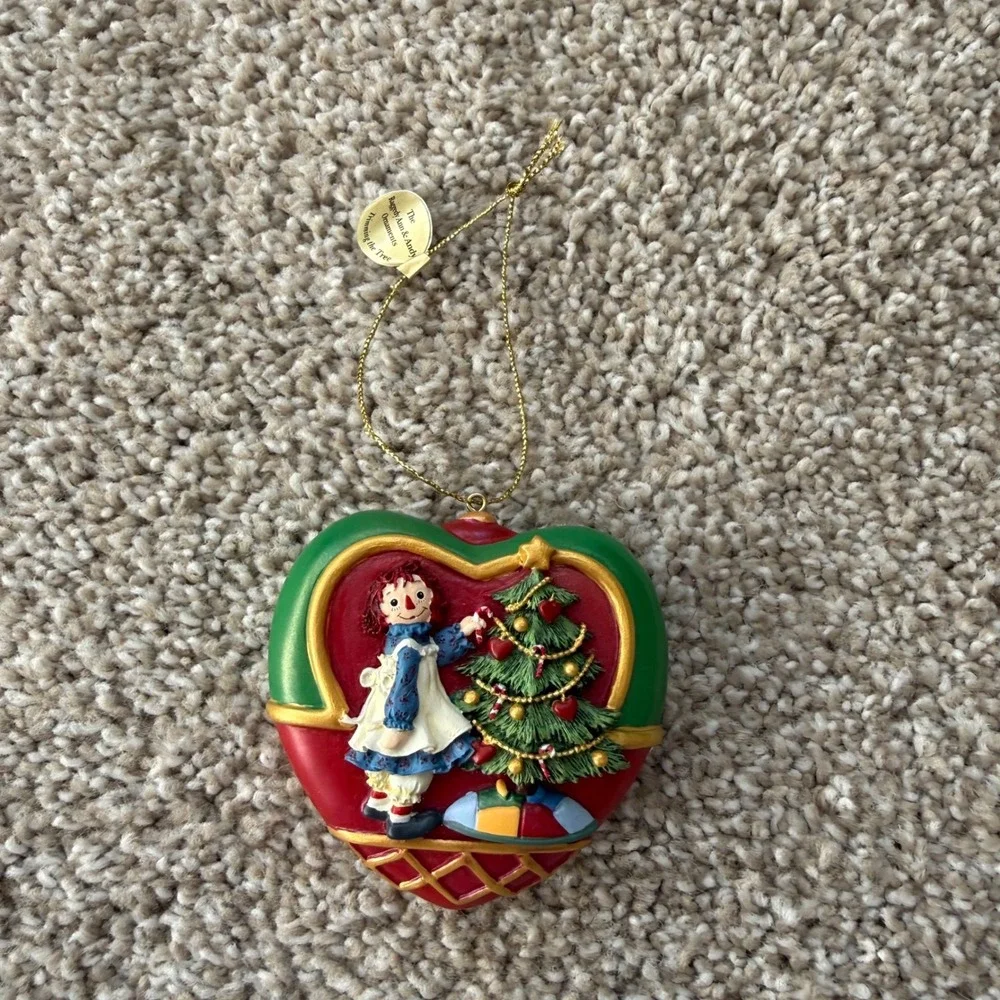 NWT Danbury Mint Raggedy Ann & Andy Trimming The Tree Ornament Simon & Schuster‎